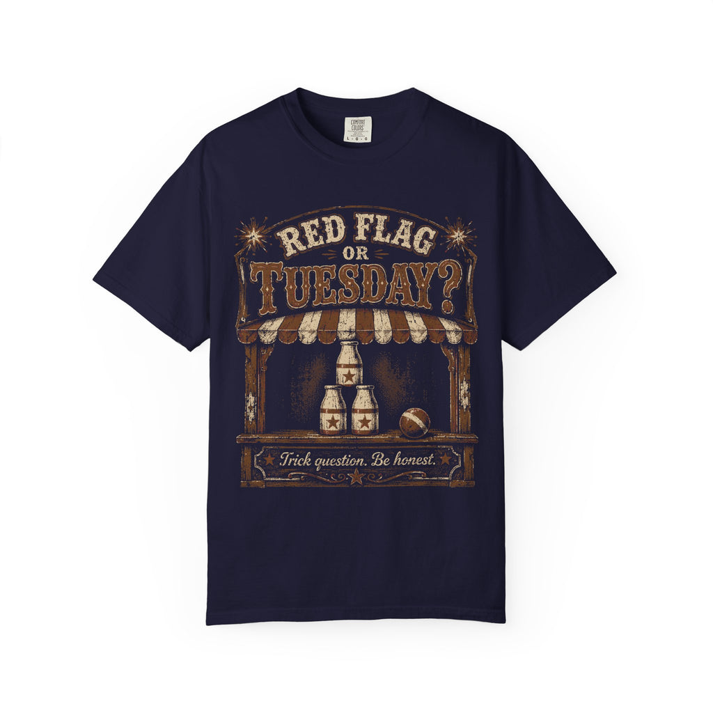 Red Flag or Tuesday? Graphic T-Shirt – Funny Bar Vintage Design