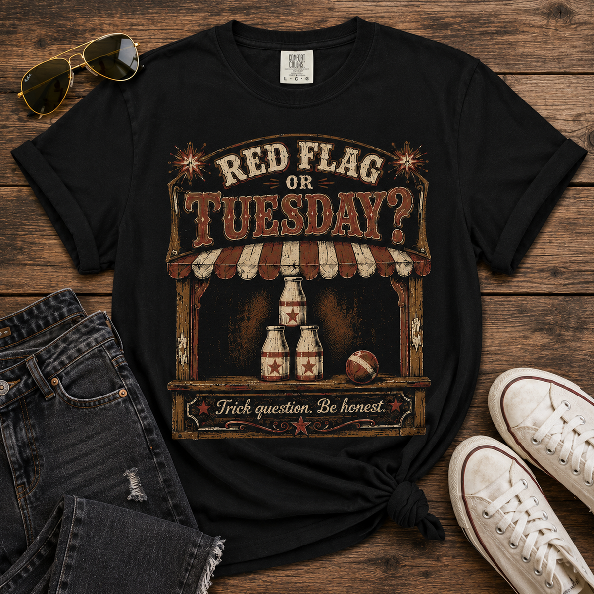 Red Flag or Tuesday? Graphic T-Shirt – Funny Bar Vintage Design